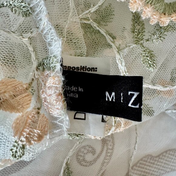 White Mesh With Pink Floral Embroidered Pattern T Shirt - Picture 5 of 7